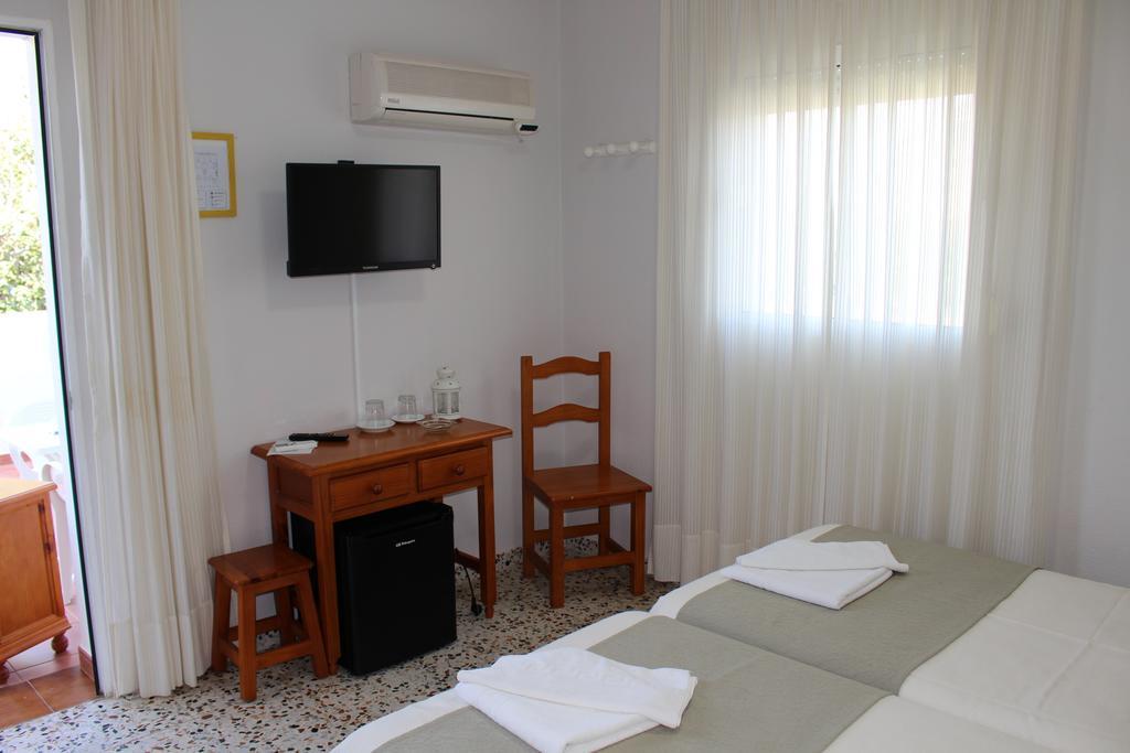 Apartamentos Bolonia Paraiso מראה חיצוני תמונה