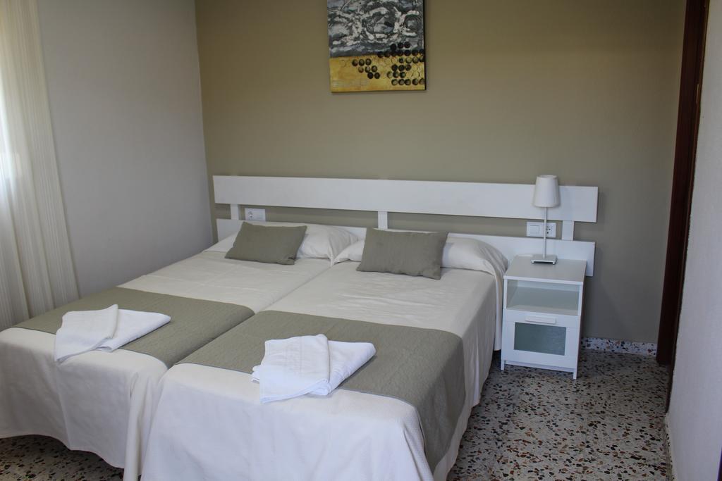 Apartamentos Bolonia Paraiso מראה חיצוני תמונה