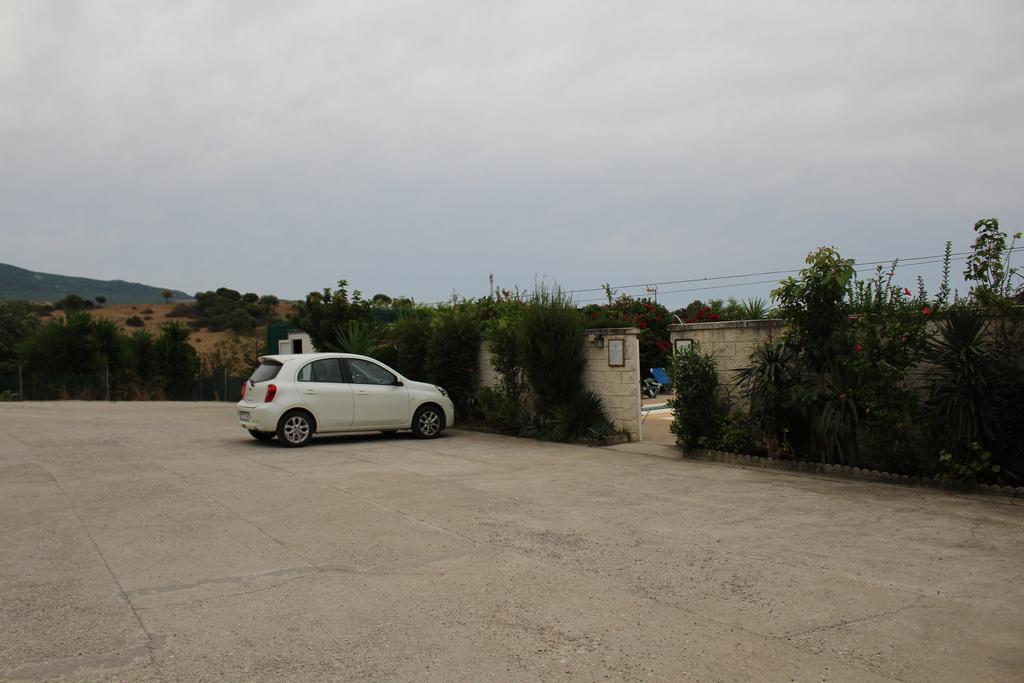 Apartamentos Bolonia Paraiso מראה חיצוני תמונה