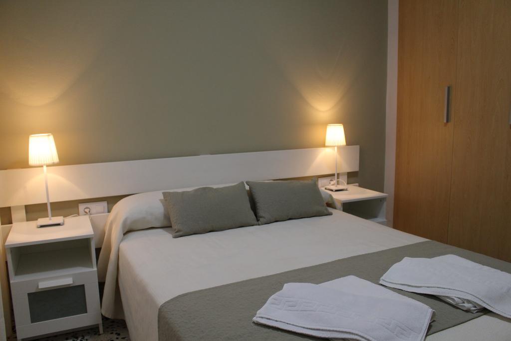 Apartamentos Bolonia Paraiso מראה חיצוני תמונה